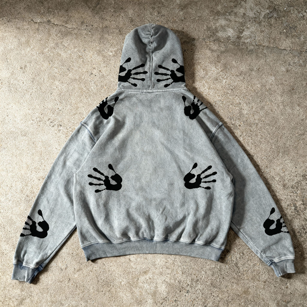 NOMAN HANDS- Oversized Washed Hoodie